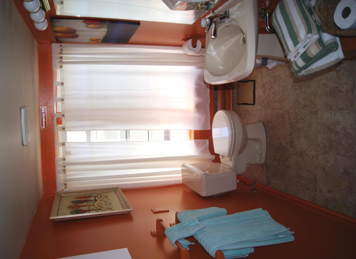 Ye Olde Walkerville Bed & Breakfast 윈저 외부 사진