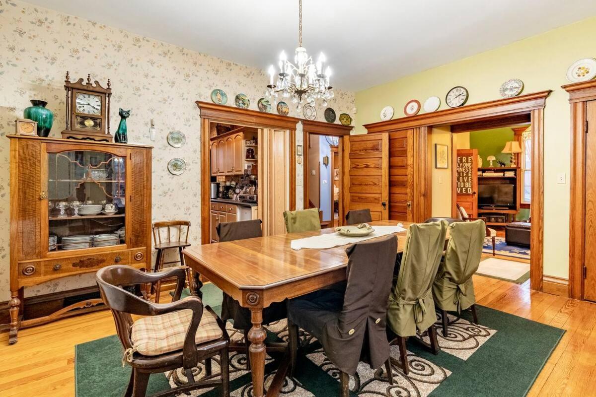 Ye Olde Walkerville Bed & Breakfast 윈저 외부 사진