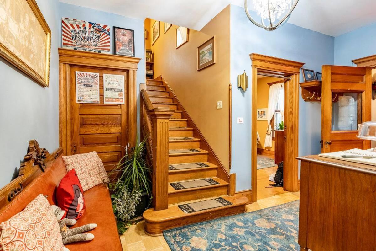 Ye Olde Walkerville Bed & Breakfast 윈저 외부 사진