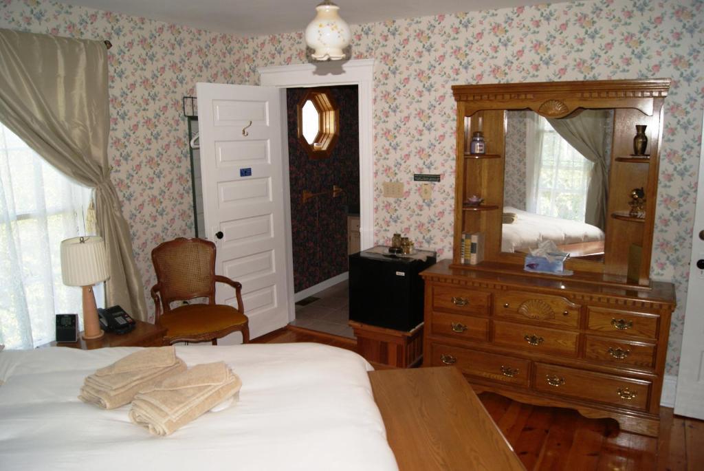 Ye Olde Walkerville Bed & Breakfast 윈저 외부 사진