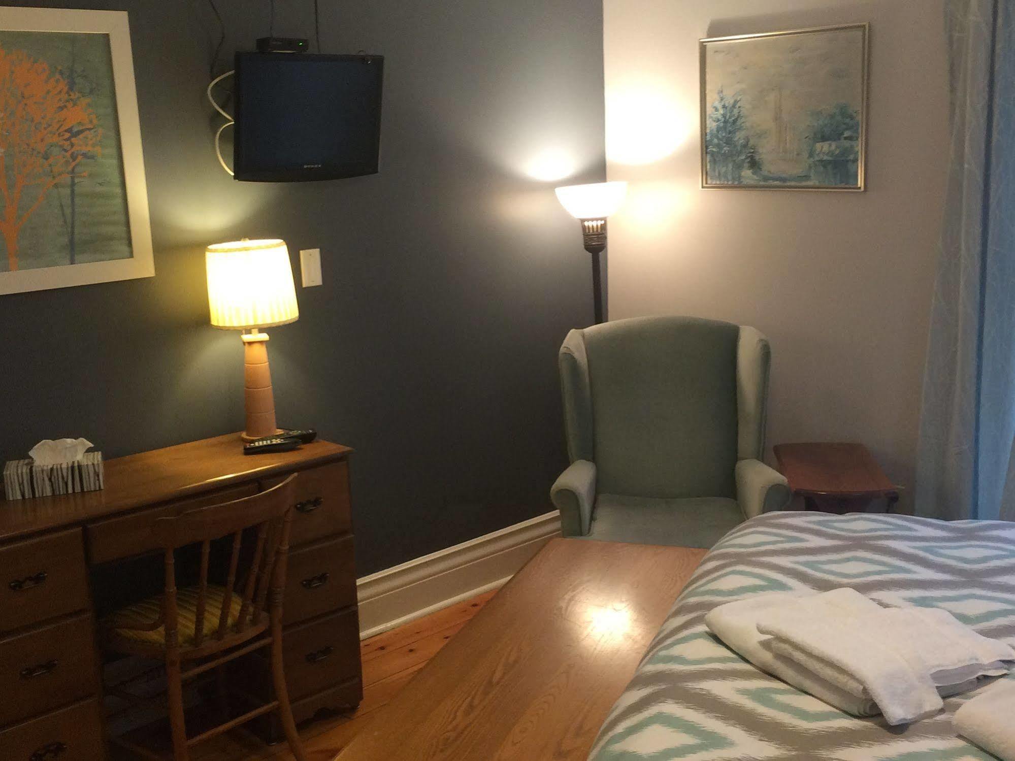 Ye Olde Walkerville Bed & Breakfast 윈저 외부 사진