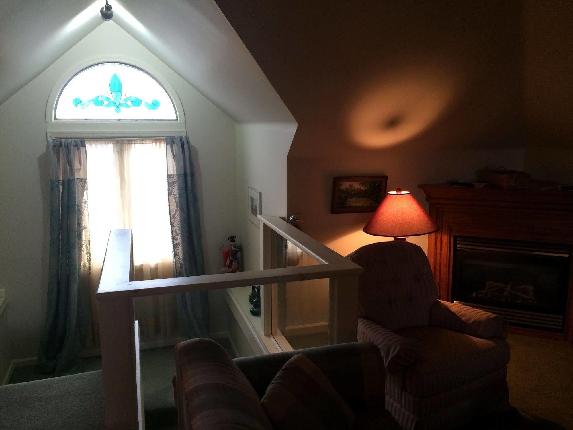 Ye Olde Walkerville Bed & Breakfast 윈저 외부 사진
